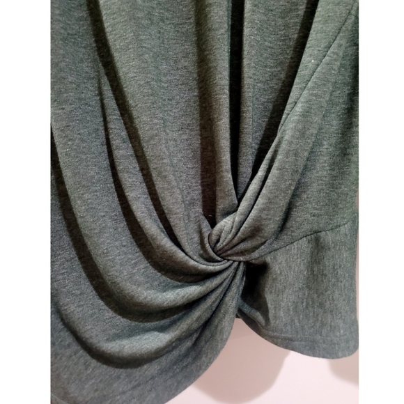 Women's Green long sleeve side twist top size medium - Picture 3 of 6